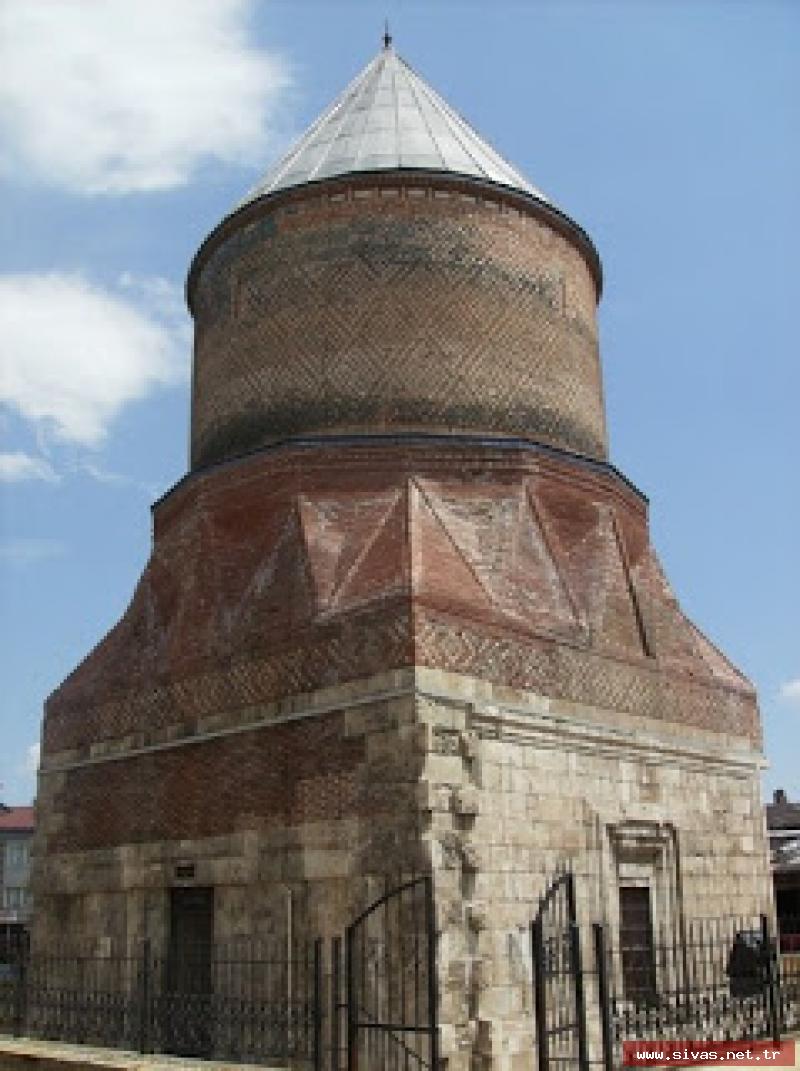 Şeyh Hasan Bey Kümbeti (Güdük Minare)