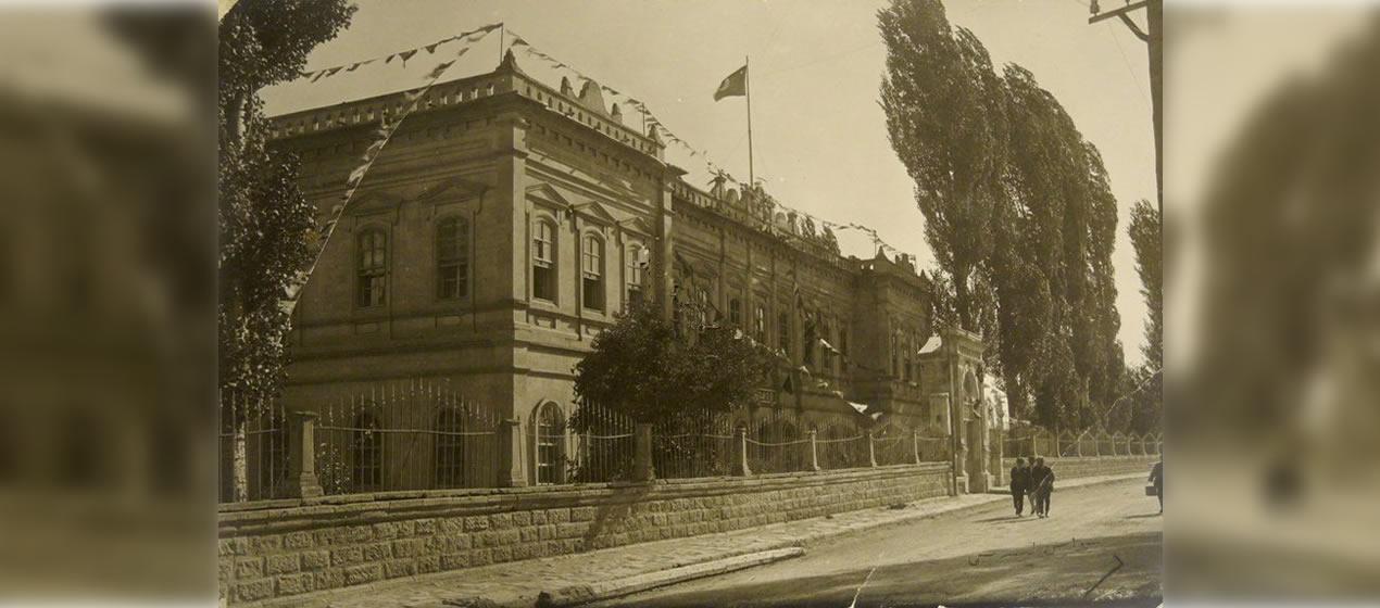 Sivas Lisesi 1915 Yılında Mezun Vermedi